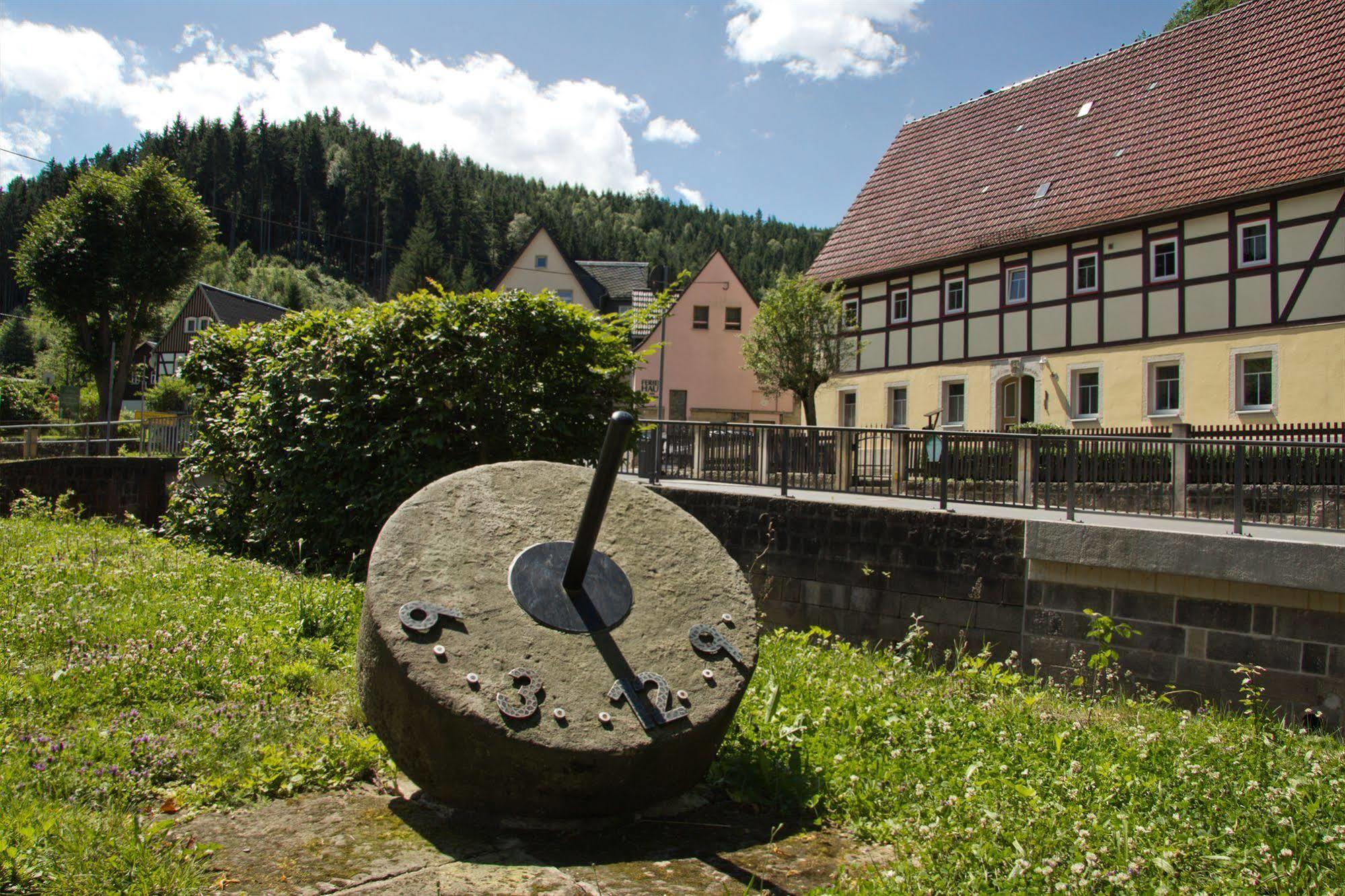 Hotel Garni Grundmuehle バート・シャンダウ エクステリア 写真